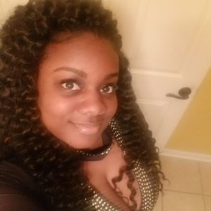 Meet your Posher, Felice